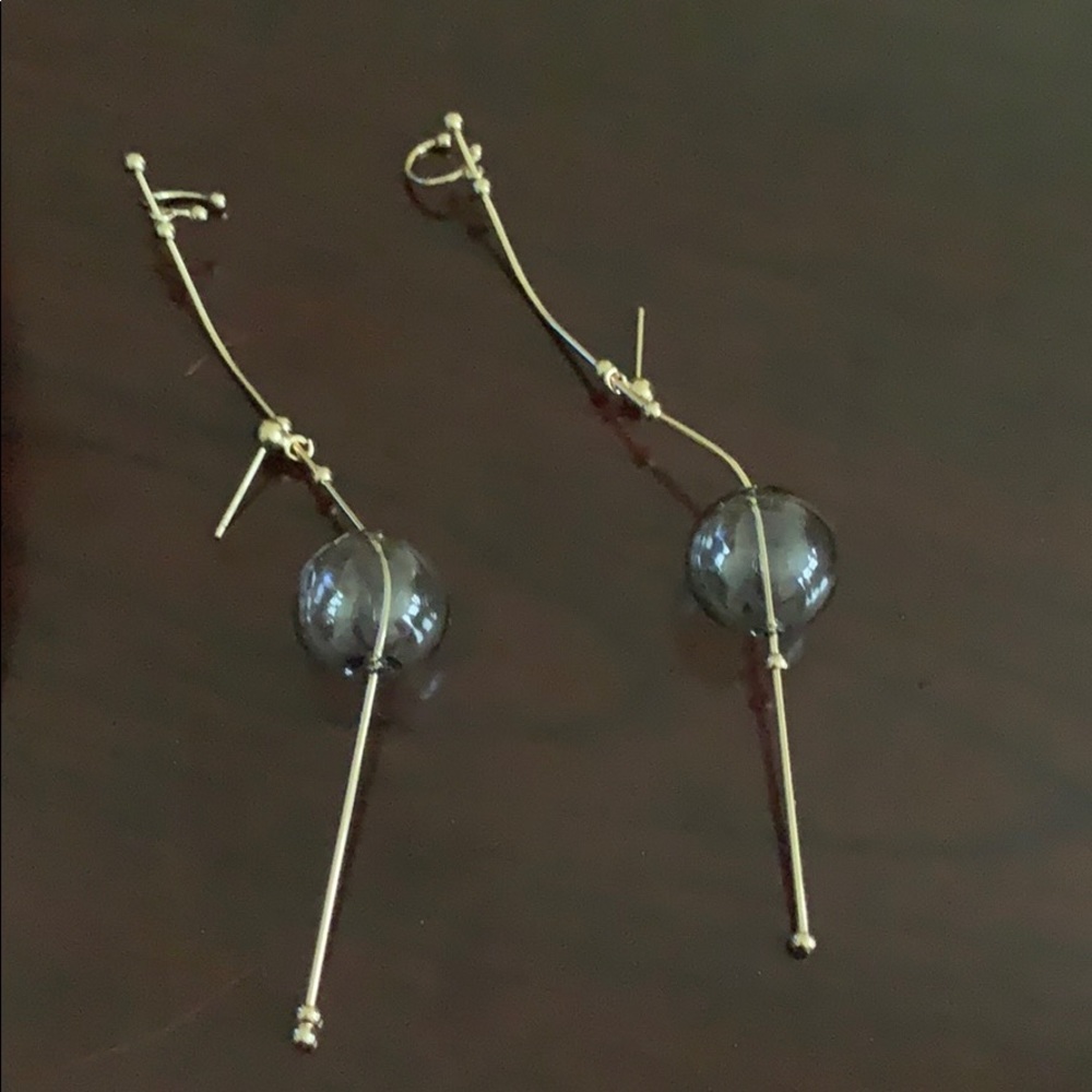 NWOT! Gorgeous earrings glass ball 18k gold filled